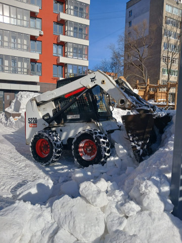 Работает трактор!